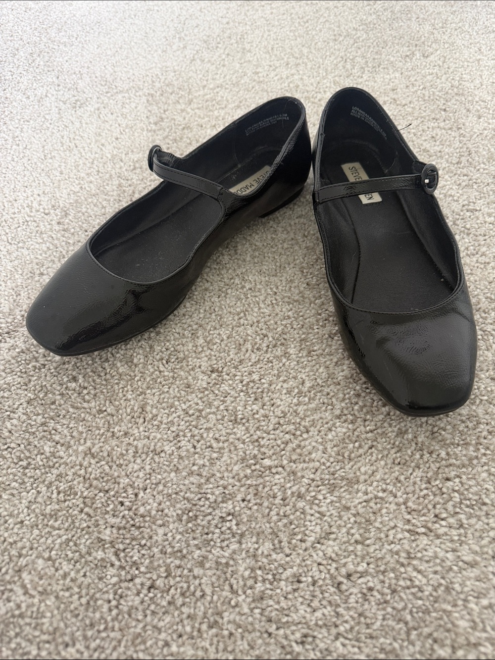 Steve Madden Black Patent Mary Jane Flats with Strap